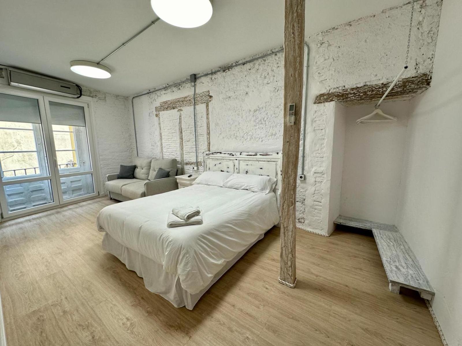 Apartamentos Carolina By Gaiarooms León Eksteriør bilde
