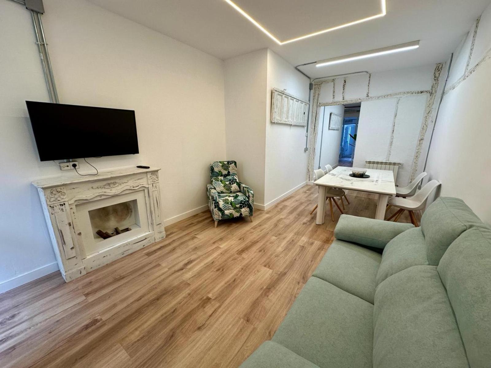Apartamentos Carolina By Gaiarooms León Eksteriør bilde