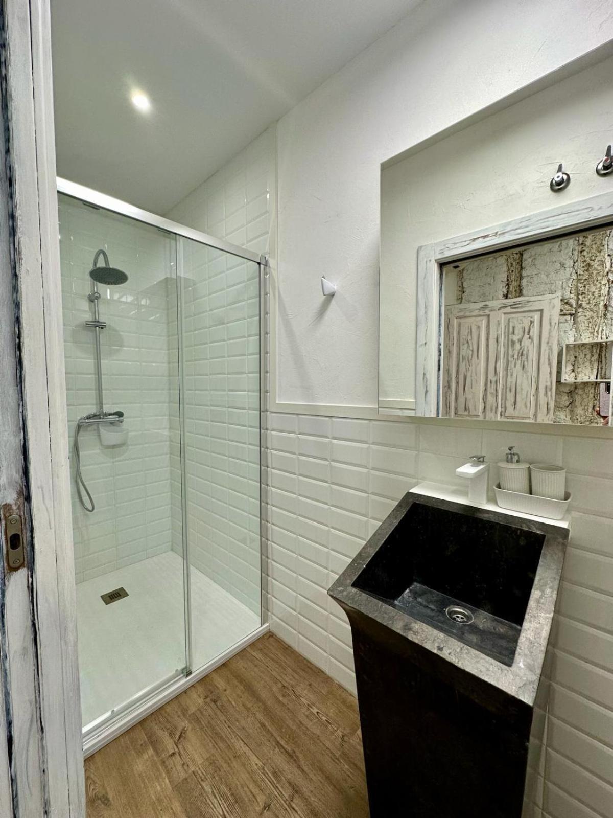 Apartamentos Carolina By Gaiarooms León Eksteriør bilde